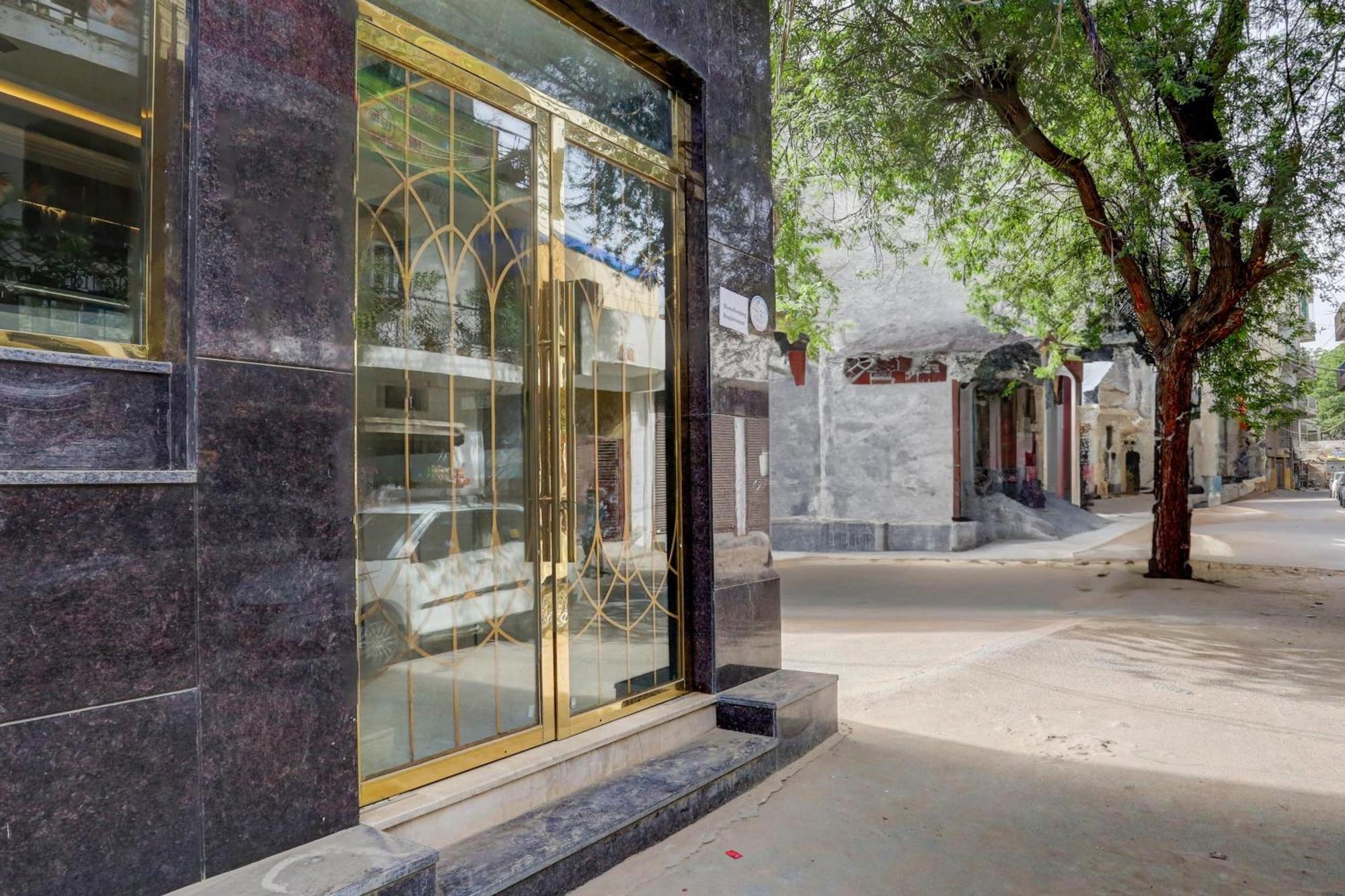 Hotel Collecion O White House Nueva Delhi Exterior foto