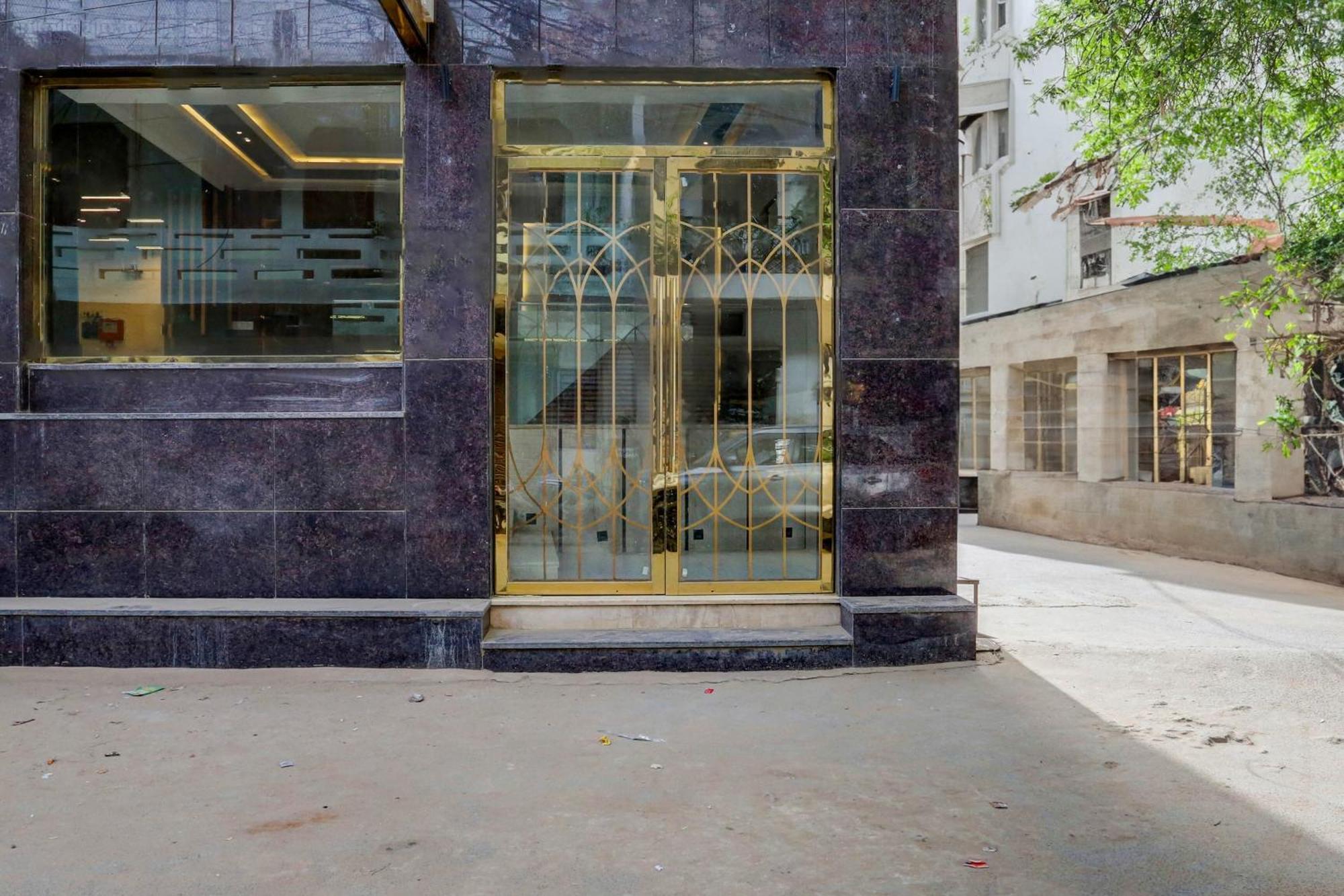 Hotel Collecion O White House Nueva Delhi Exterior foto