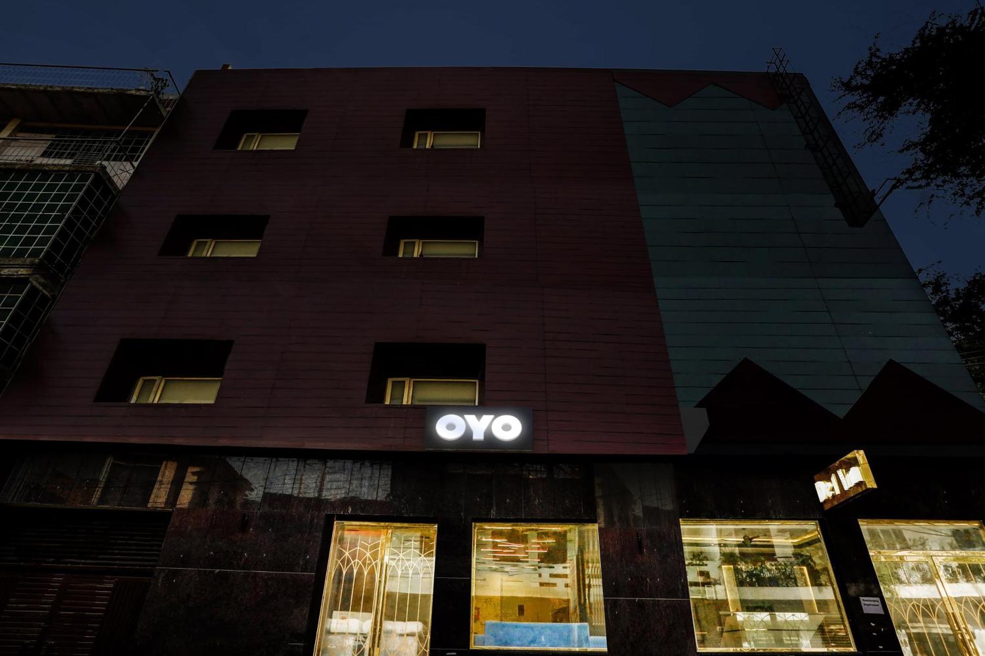 Hotel Collecion O White House Nueva Delhi Exterior foto